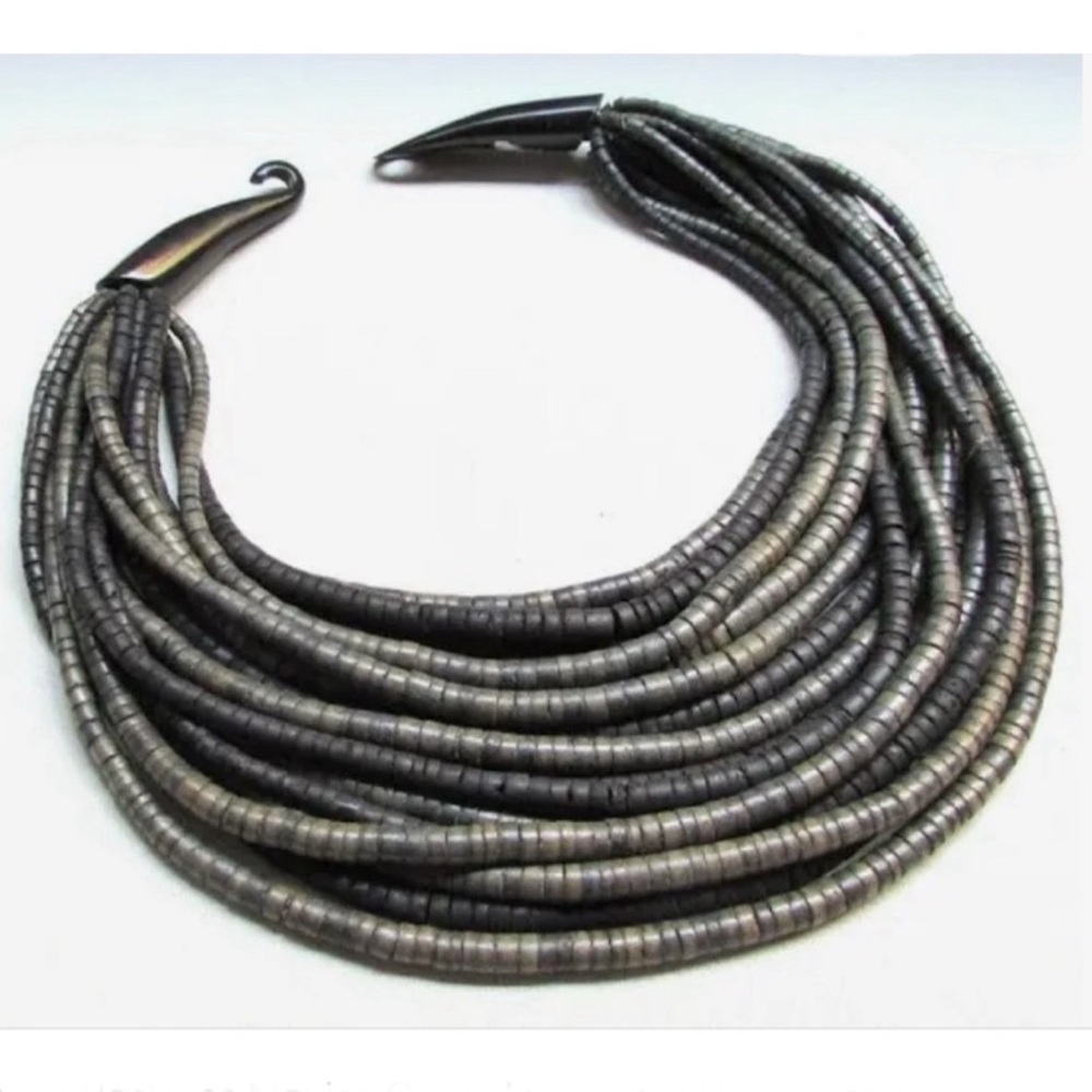 17 Strand Monies Gerda Lynggaard Horne Bead Necklace